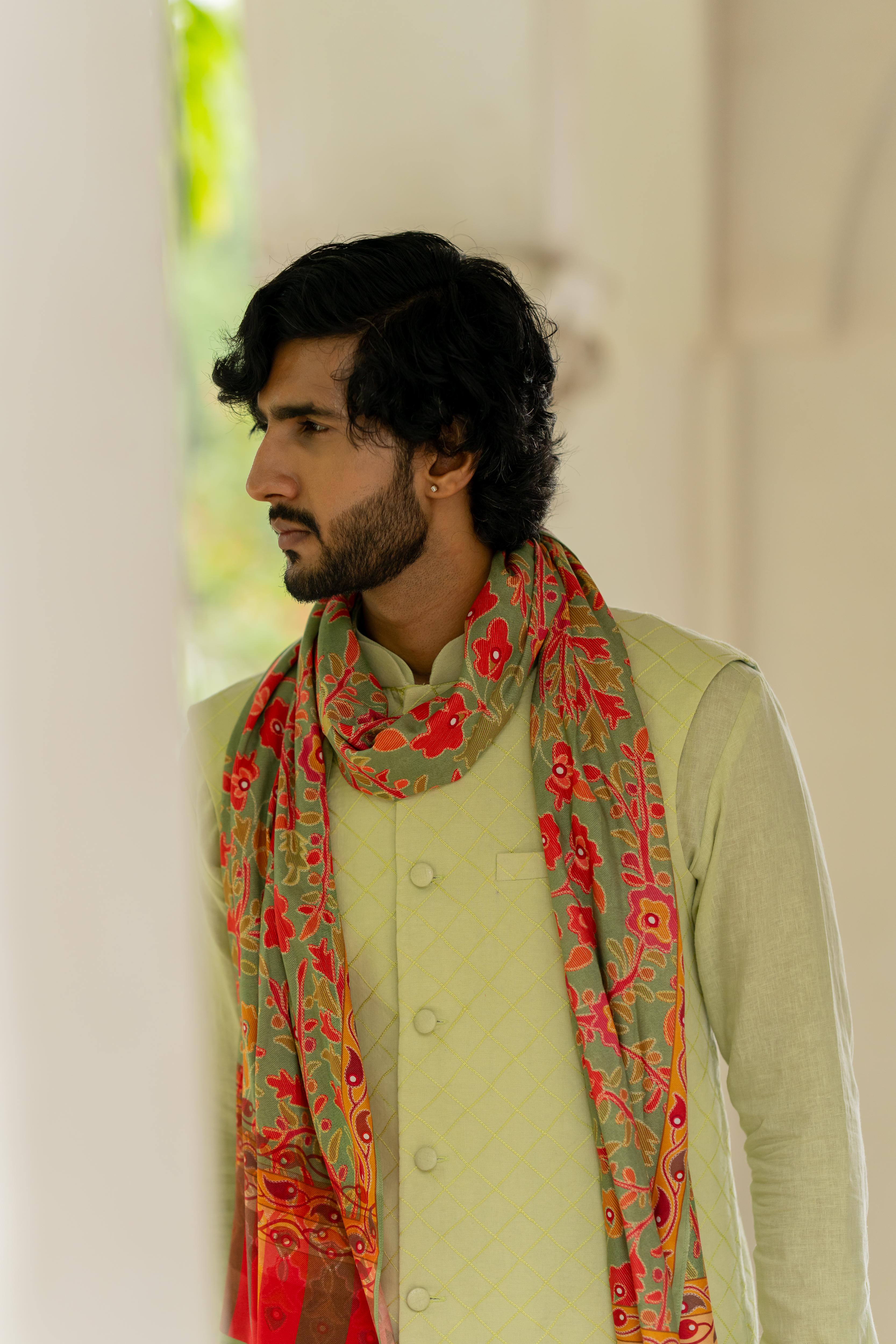Pista Linen Ensemble with Pashmina Stole