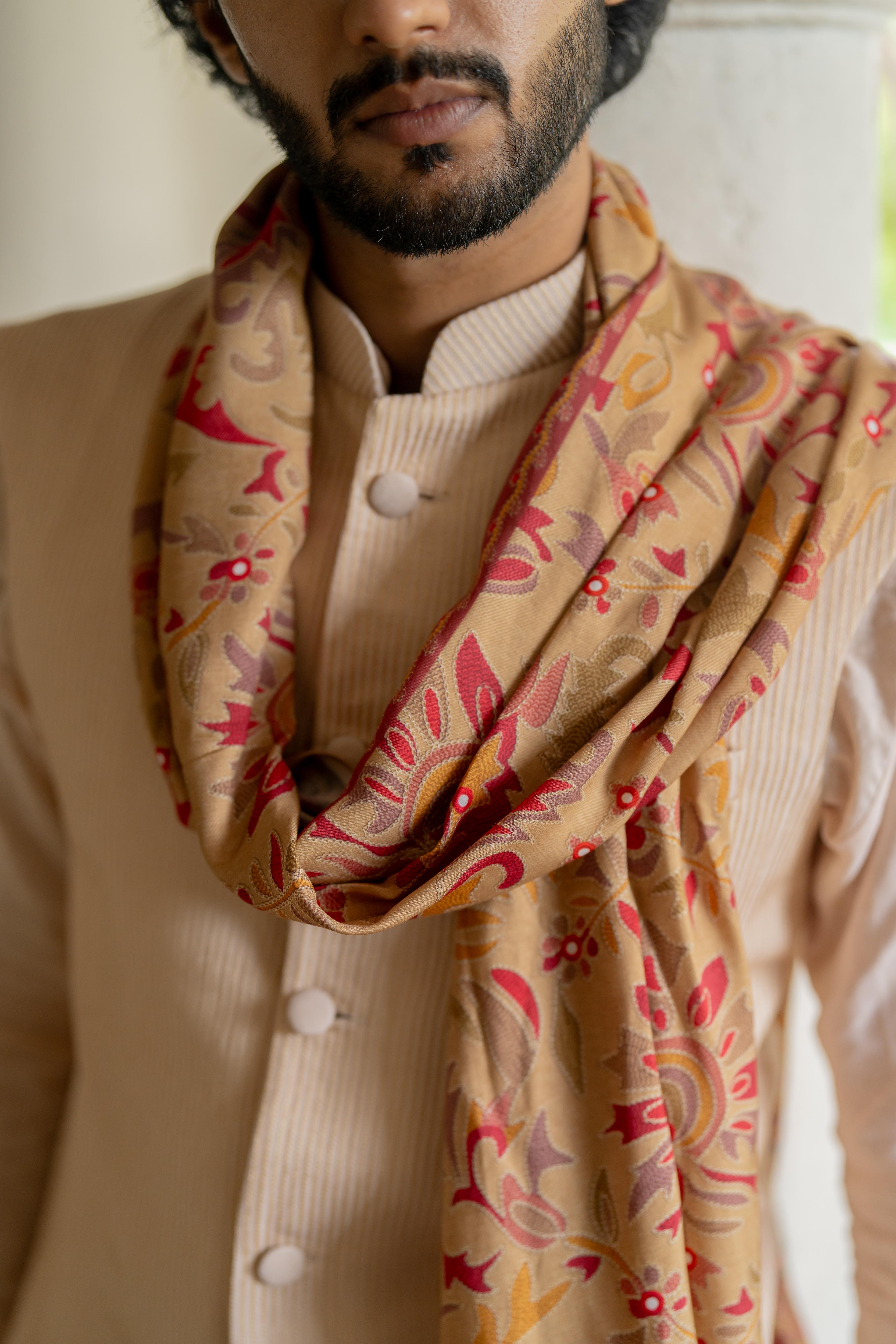 Tusser Dyed Linen Ensemble with Pashmina Stole