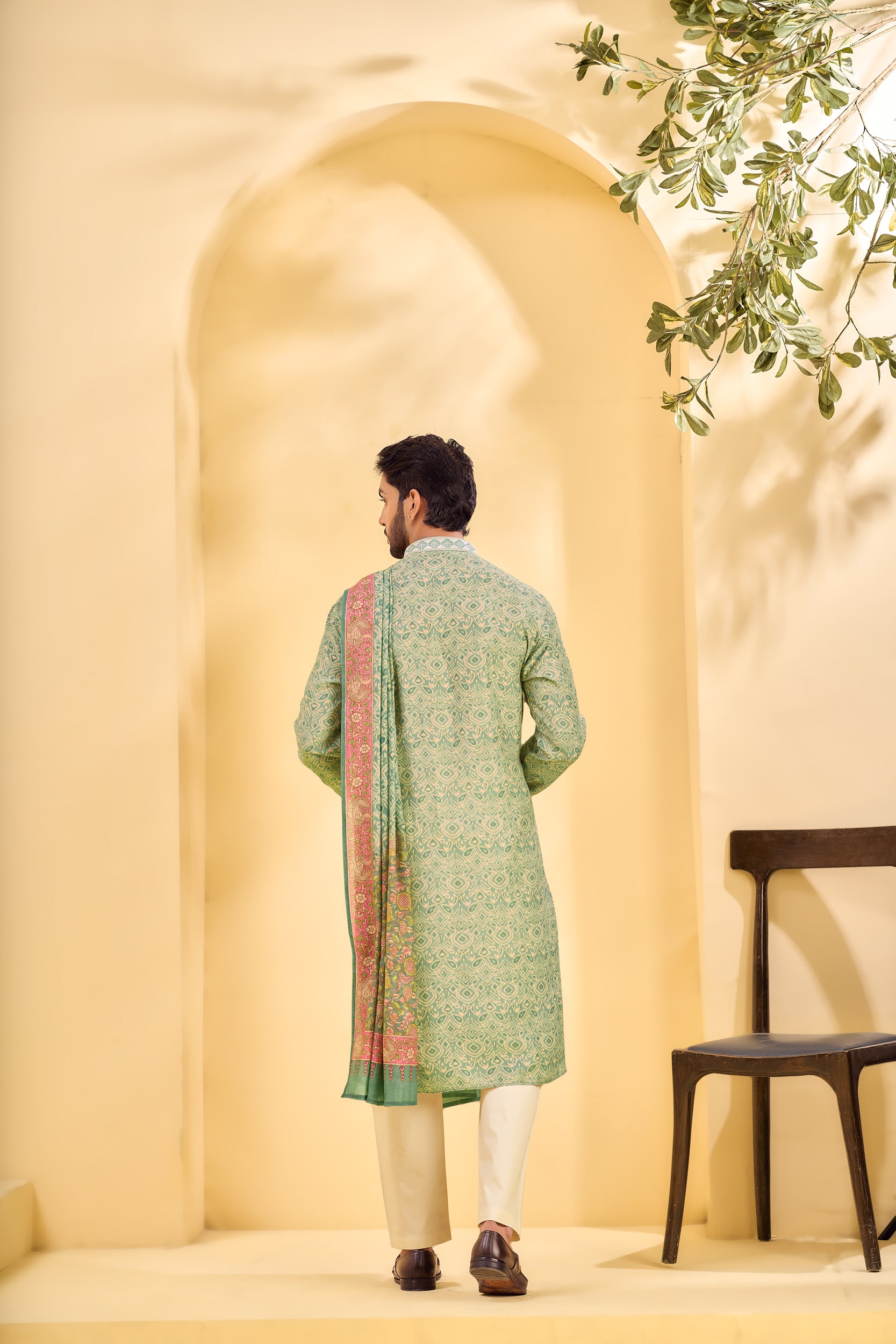 Turquoise Ikat-Patterned Kurta, Stole with Off-White Pant