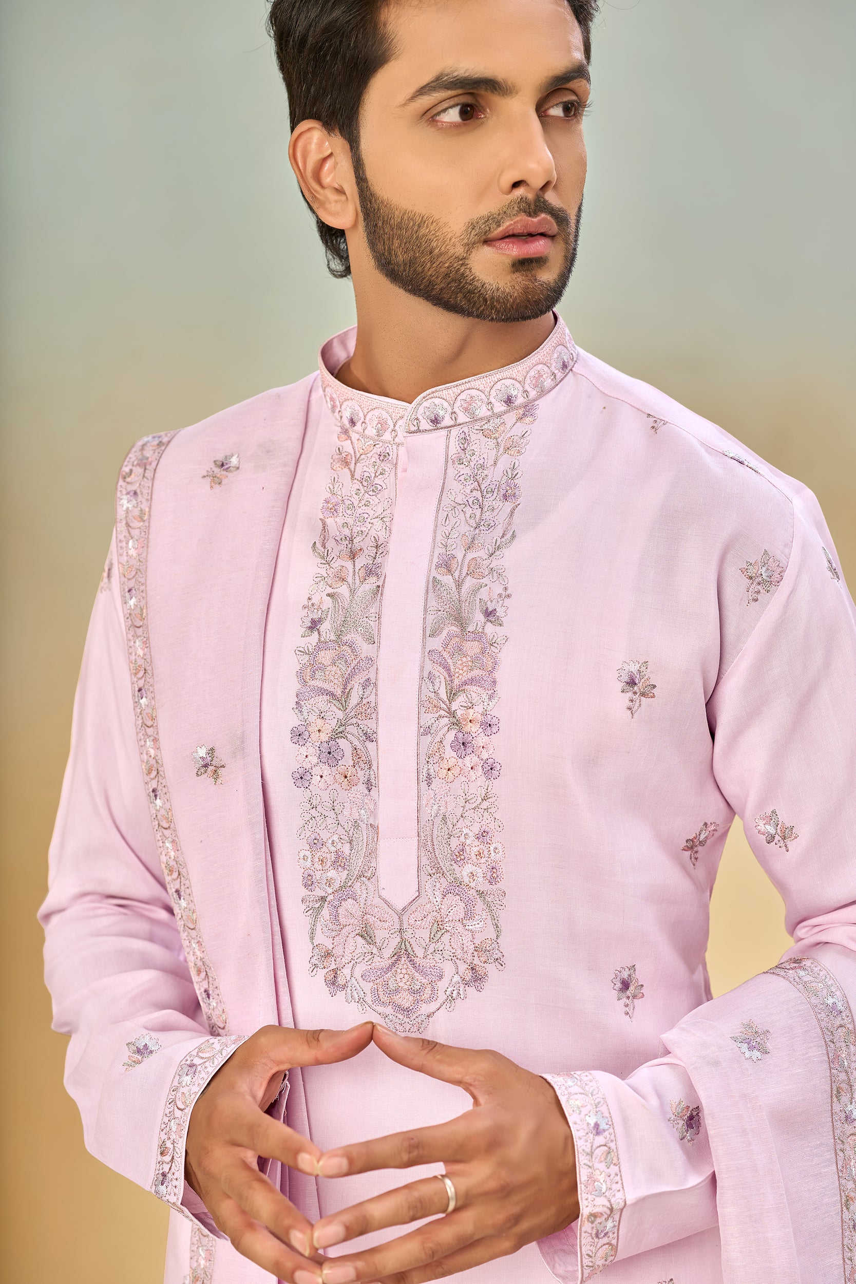 Light Lavender Floral Multicolored Thread Embroidery Kurta, Stole with Off-White Pant