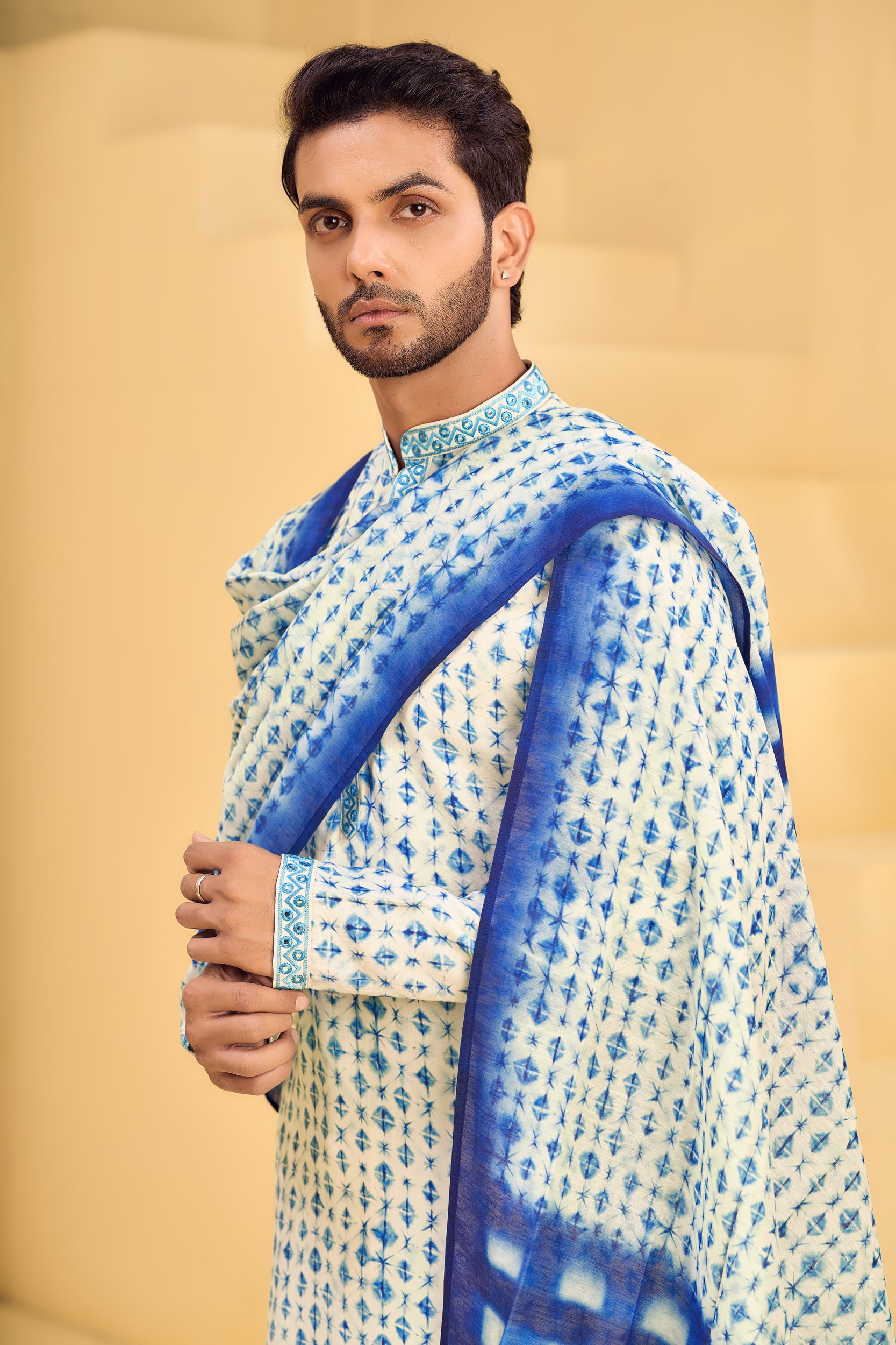 Cream and Indigo Blue Shibori-Printed Kurta, Stole with Off-White Pant