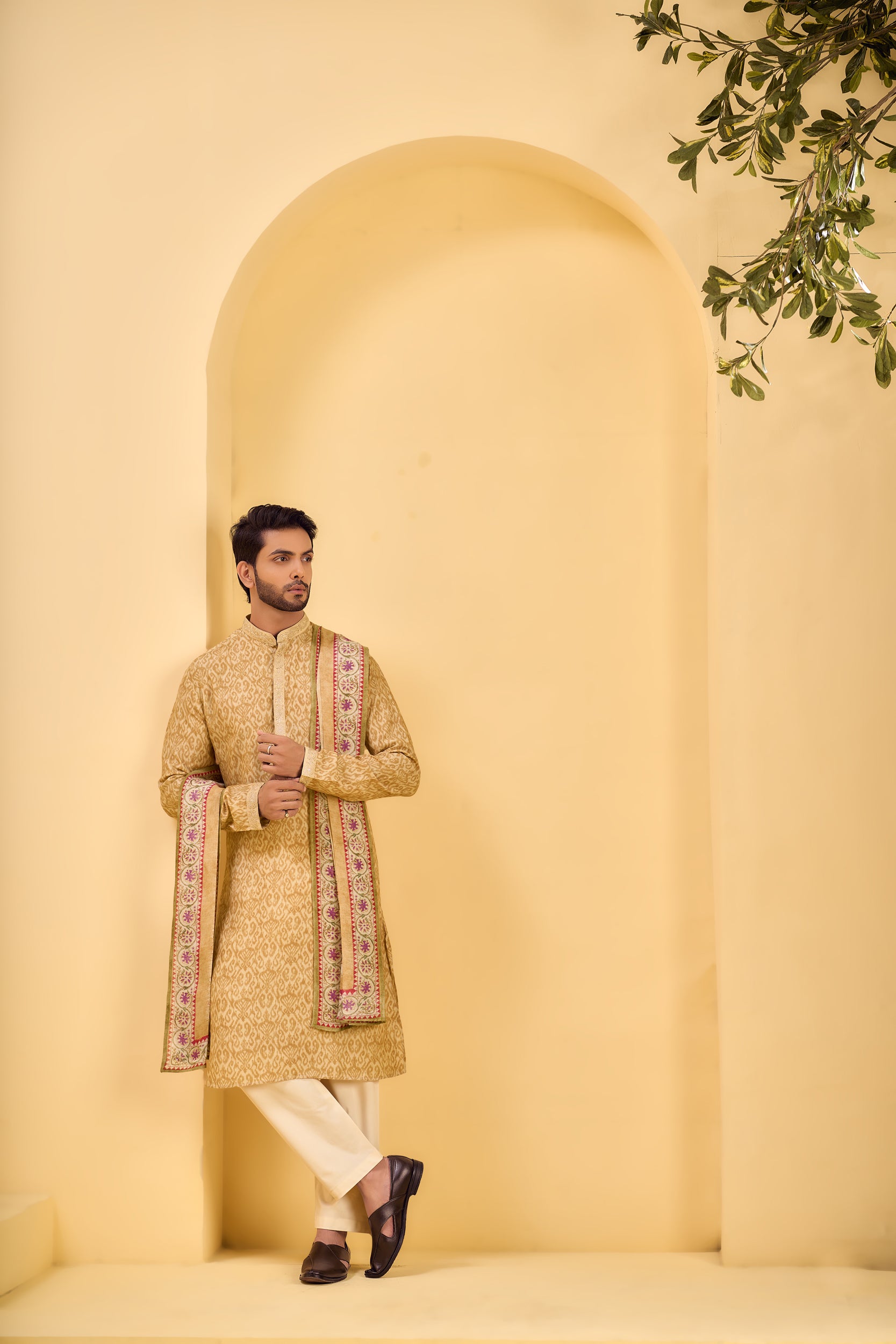 Beige Ikat-Patterned Kurta, Stole with Off-White Pant