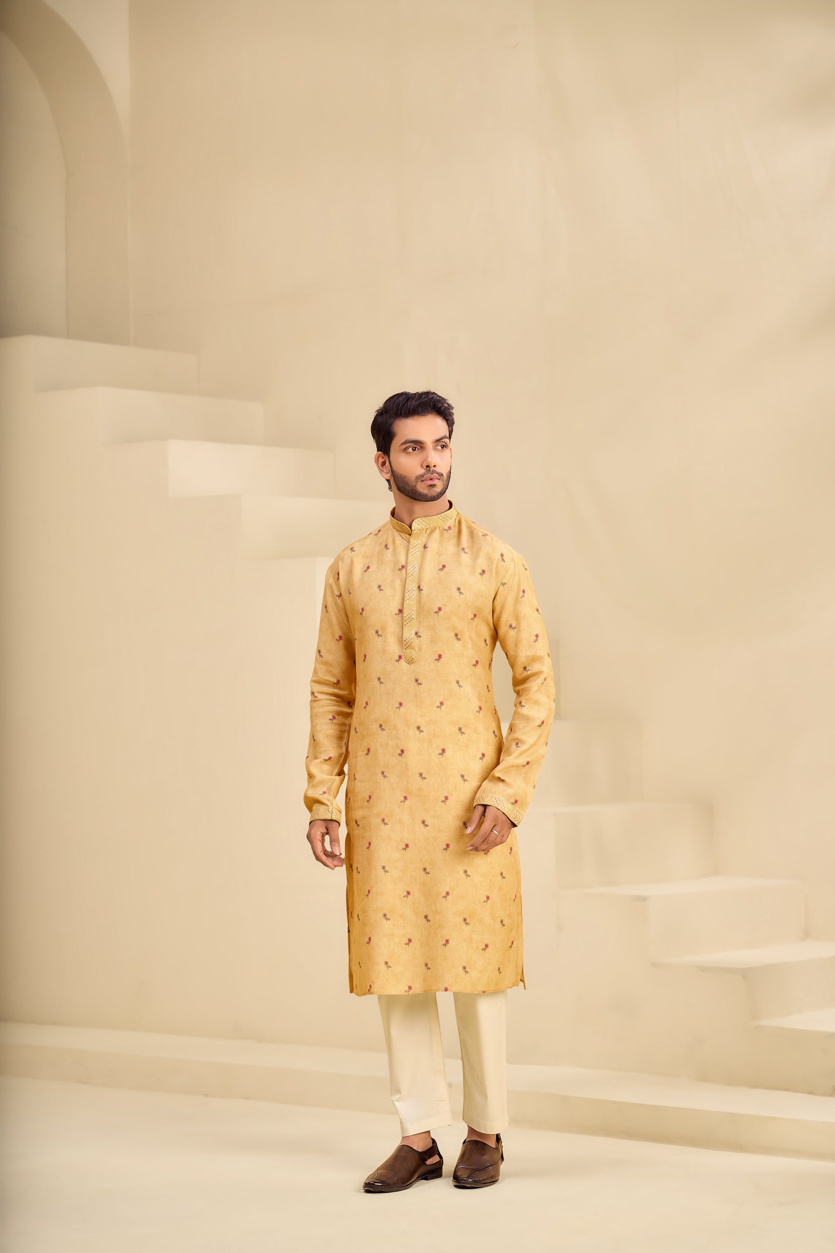 Mustard Kalamkari Printed Kurta, Stole with Off-White Pant