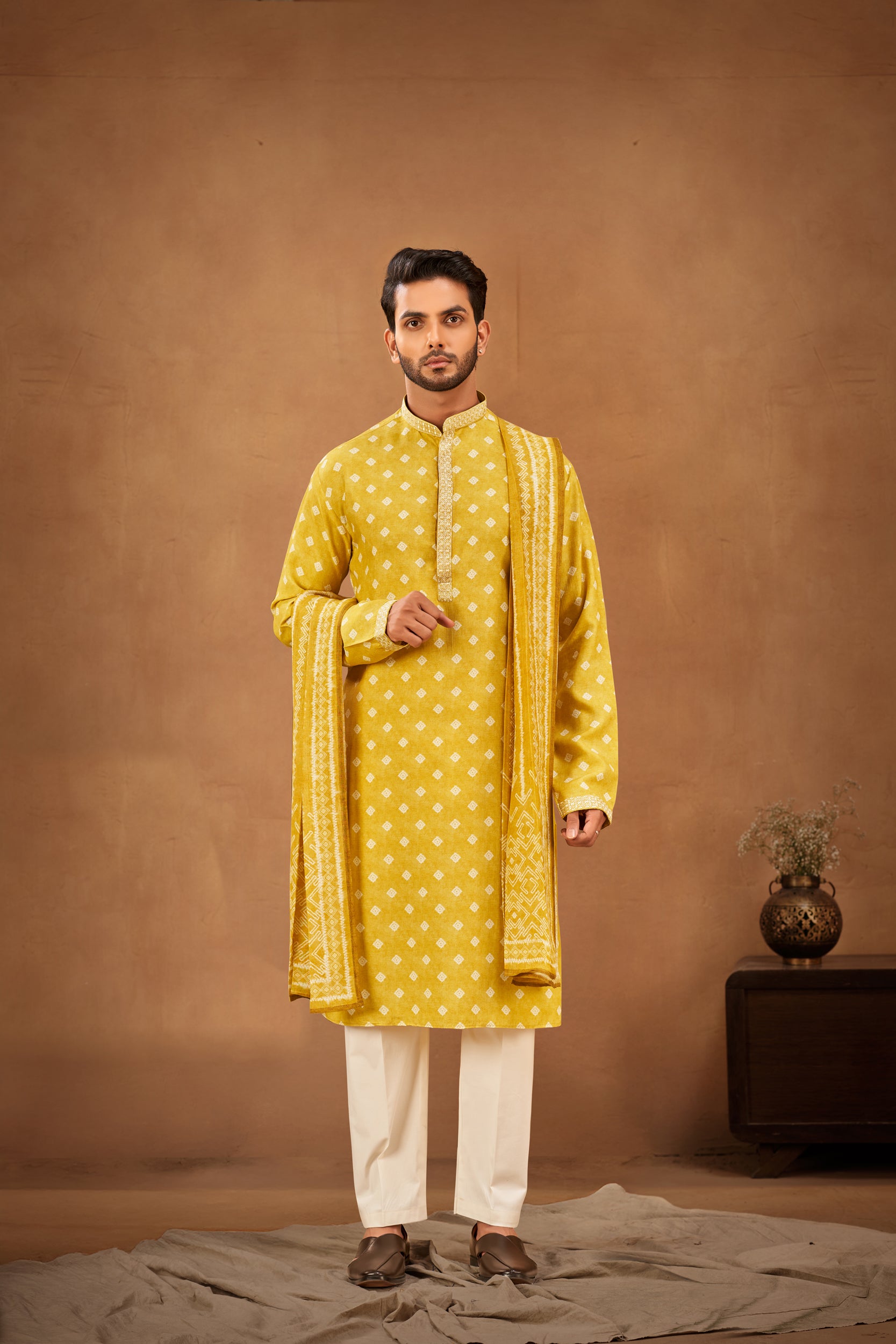 Yellow Shibori Butti-Patterned Kurta, Stole with Off-White Pants